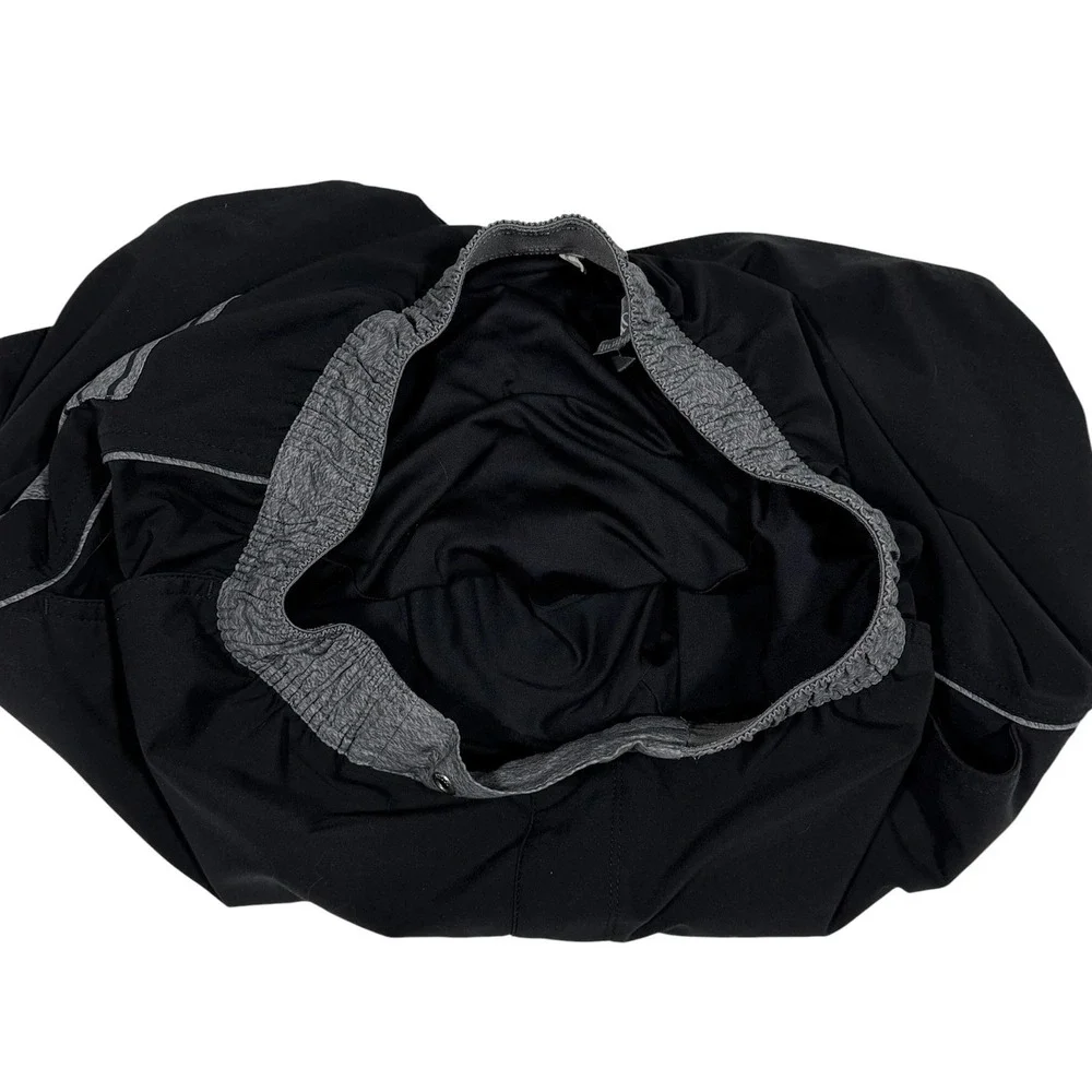 Vuori Kore Shorts Men's Small Black Charcoal Grey Lined Athletic Training